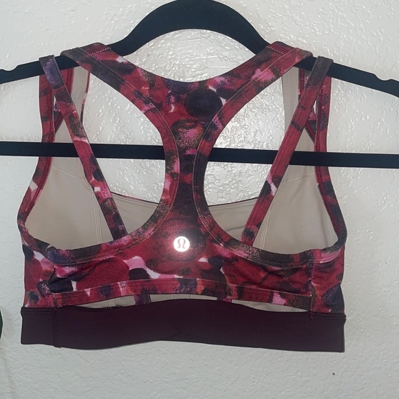 Lululemon Bra - Size 4 - Picture 2 of 3